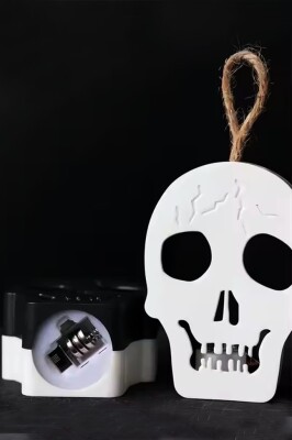 Beysüs Cadılar Bayramı Halloween Işıklı Kuru Kafa Masa Süsü Çift Taraflı Siyah Beyaz - 3