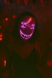 Beysüs Halloween Maske Işıklı Anime Pembe - Beysüs