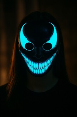 Beysüs Halloween Maske Kendinden Işıklı Venom Siyah Mavi - 1