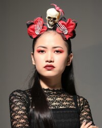 Beysüs Halloween Tac Gül Elli Örümcekli İskelet - Beysüs