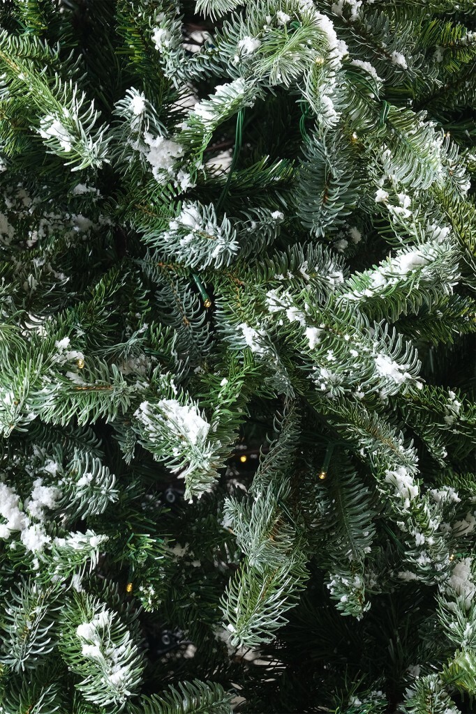 Beysüs Karlı Yılbaşı Çam Ağacı Kendinden Işıklı Lüks Seri 210 cm 1314 Dal Loiste 420 - 4