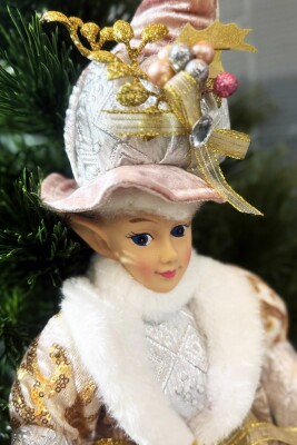 Beysüs Yılbaşı Ağacı Süsü Lüks Oturan Elf Figürü Şapkalı – Premium Koleksiyon - 2