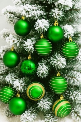 Beysüs Yılbaşı Ağacı Süsü Yeşil Gold Çizgili Cici Top 8 cm 12’li Set - 1