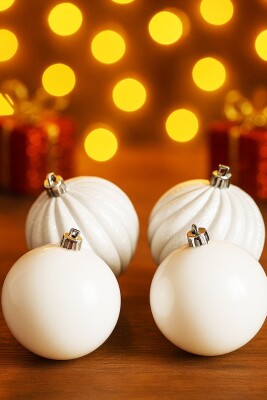 Beysüs Yılbaşı Çam Ağacı Süsü 4’lü Beyaz Top 10 cm - 1