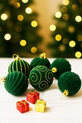 Beysüs Yılbaşı Çam Ağacı Süsü Kadife Yeşil Top 8 cm 6’lı - Beysüs