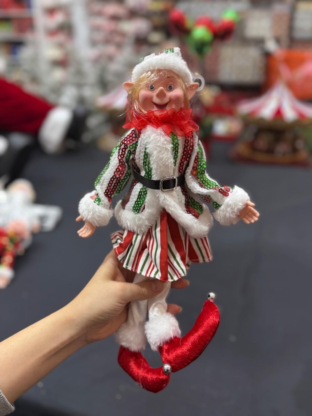 Beysüs Yılbaşı Çam Ağacı Süsü Kırmızı Beyaz Yeşil Çizgili Uzun Saçlı Elf Figürü 36 cm - 1