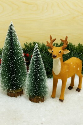 Beysüs Yılbaşı Çam Ağacı Süsü Masa Çamı Geyik Set - 1