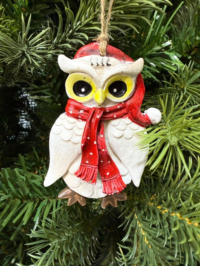 Beysüs Yılbaşı Çam Ağacı Süsü Noel Şapkalı Baykuş Figürü – Puantiyeli Atkı - 1