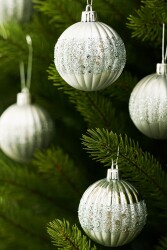 Beysüs Yılbaşı Çam Ağacı Süsü Pullu Gümüş Top 8 cm 6’lı - 2