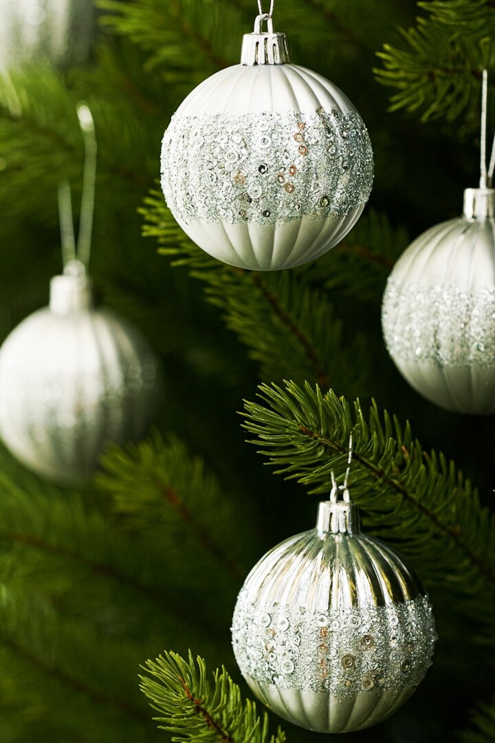 Beysüs Yılbaşı Çam Ağacı Süsü Pullu Gümüş Top 8 cm 6’lı - 2