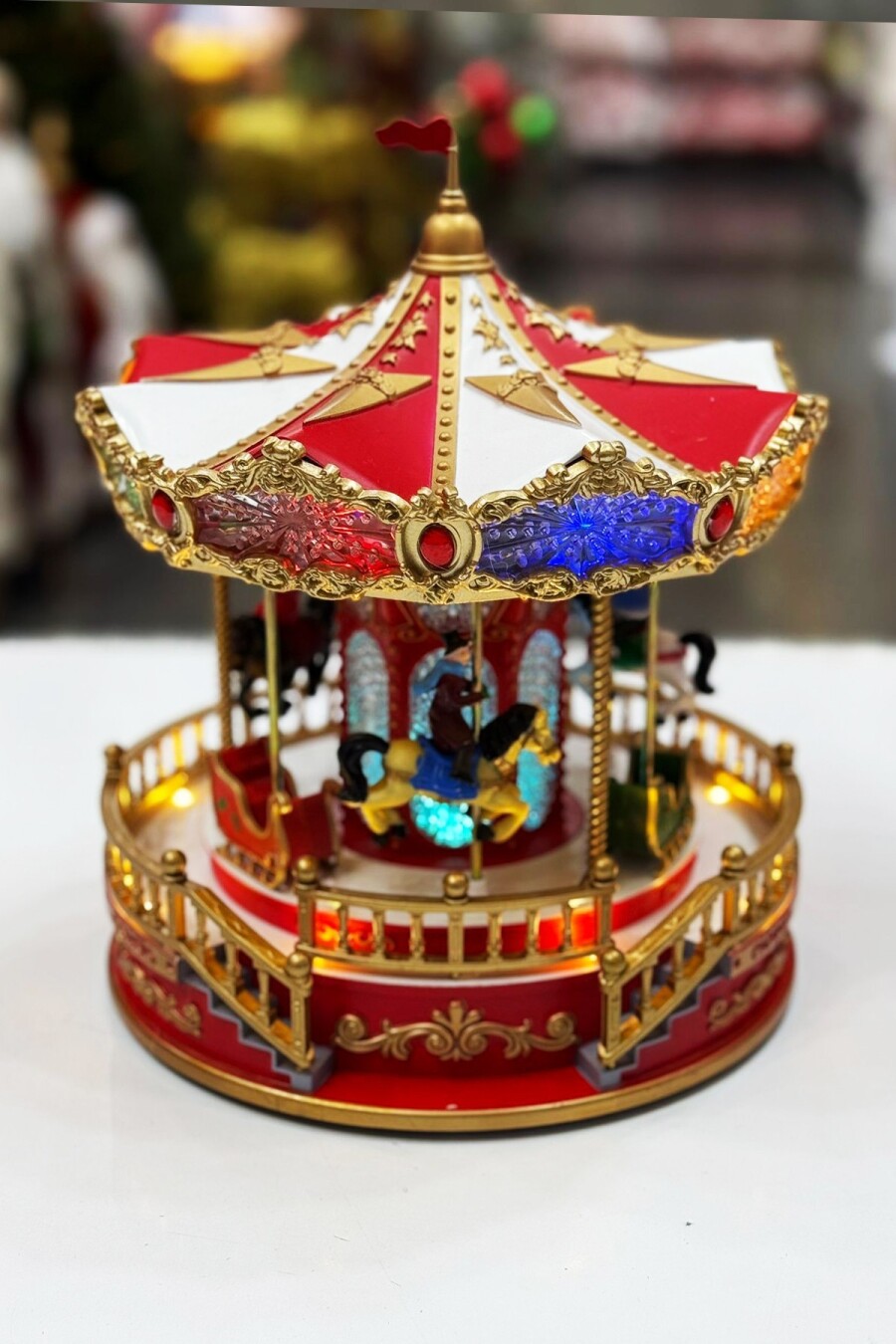Beysüs Yılbaşı Dekor Lüks Müzikli Döner Carousel Kırmızı Altın - 4