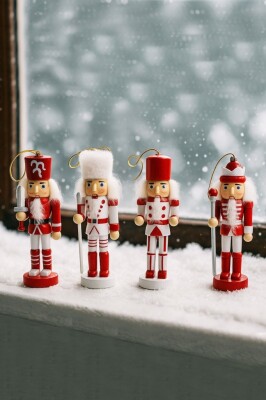 Beysüs Yılbaşı Fındıkkıran Asker 12 cm 4 lü Kırmızı Beyaz - 1