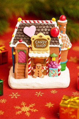 Beysüs Yılbaşı Ürünleri Dekoratif Kurabiye Ev Işıklı Candy Shop BYS0005 - 3