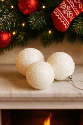 Beysüs Yılbaşı Çam Ağacı Süsü Parlak Beyaz Kar Cici Top 8cm 3'lü - 1